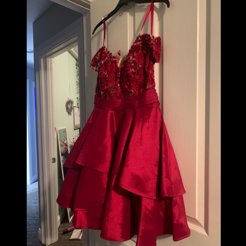 Camille La Vie Prom/Homecoming Dress